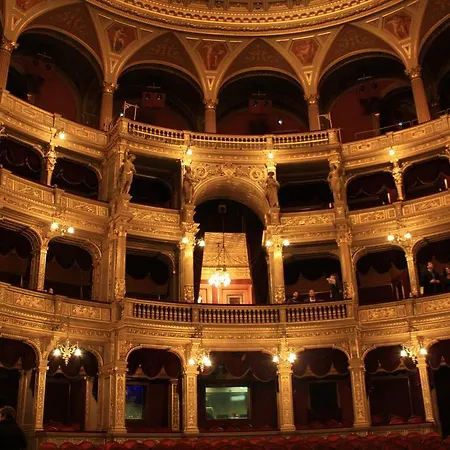 Apartment Little Americas Colonial Times Budapest